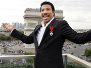 Bóng đá anh, ngoại hạng anh, lịch thi đấu euro 2012, Lionel Richie trở lại quán quân BXH 